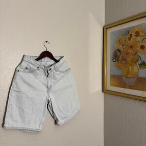 Vtg levis 560 light wash shorts 28